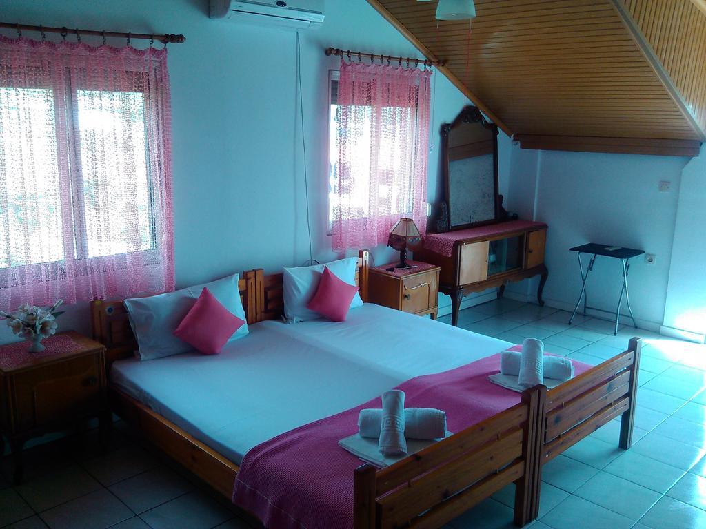House Mantesos Apartment Koinira Luaran gambar