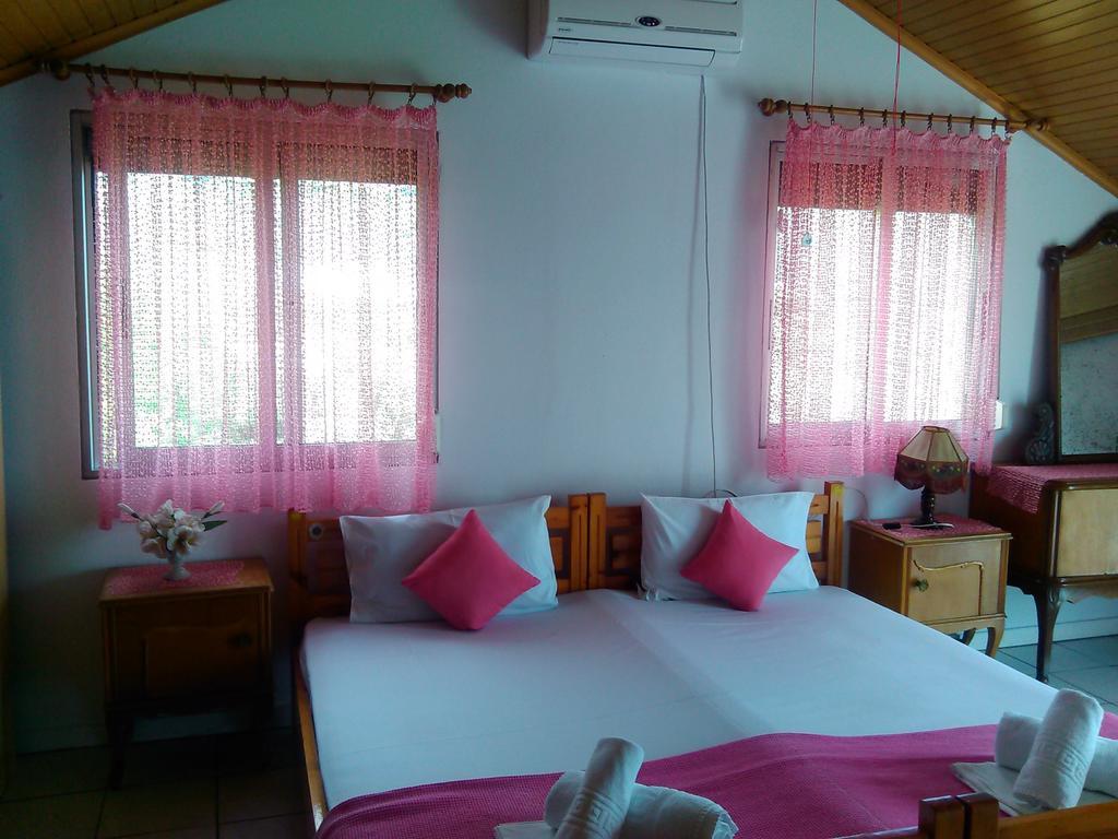 House Mantesos Apartment Koinira Luaran gambar