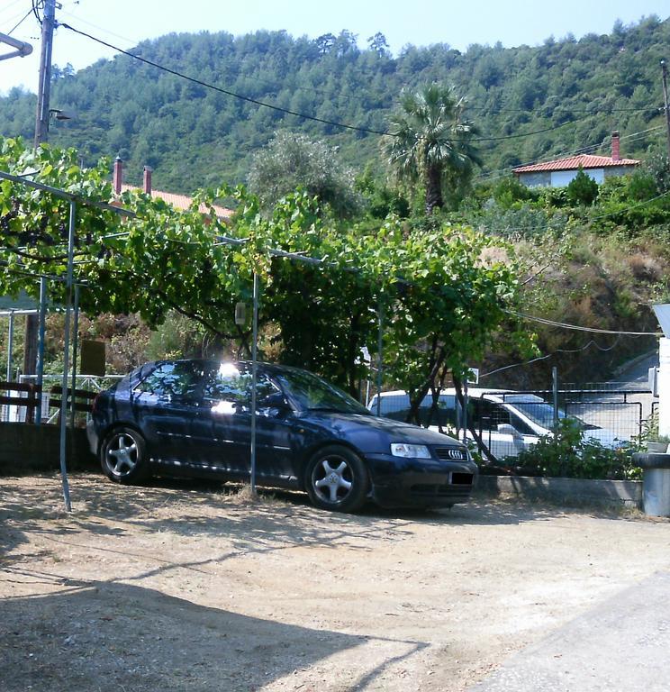 House Mantesos Apartment Koinira Luaran gambar