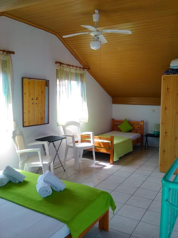 House Mantesos Apartment Koinira Luaran gambar