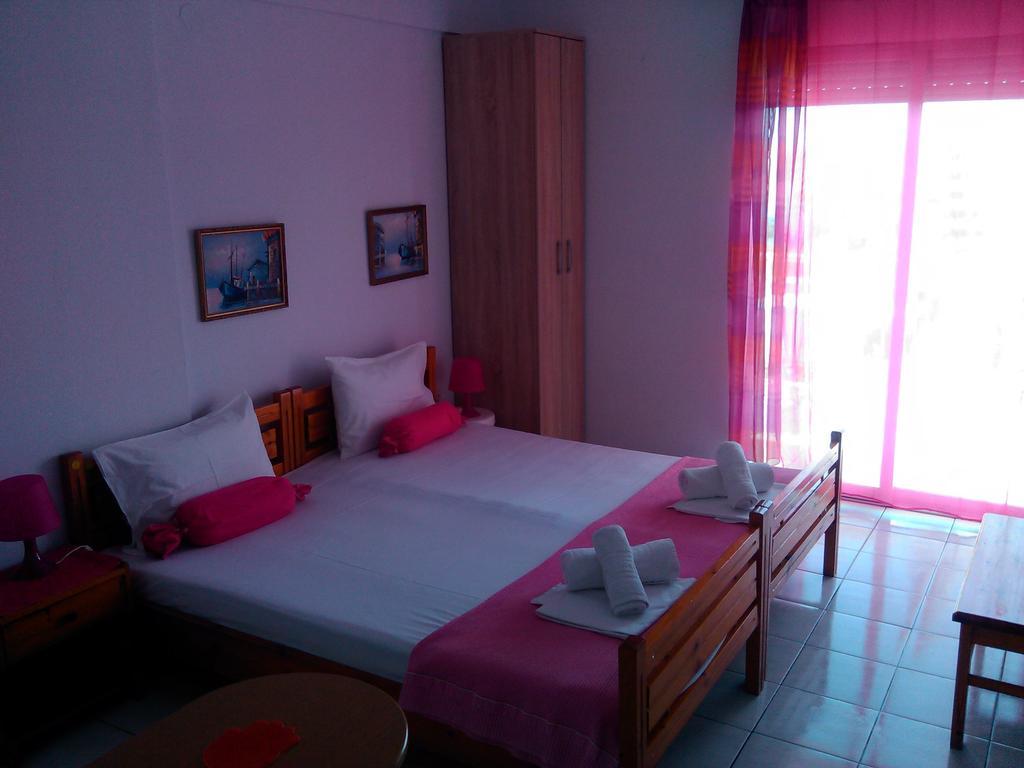 House Mantesos Apartment Koinira Luaran gambar