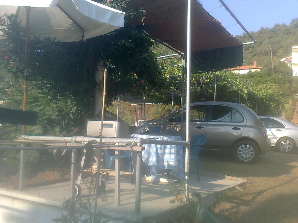 House Mantesos Apartment Koinira Luaran gambar