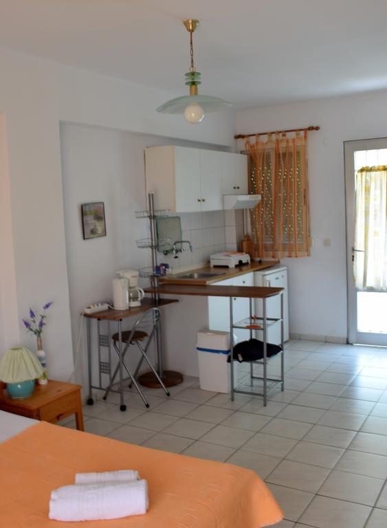 House Mantesos Apartment Koinira Luaran gambar