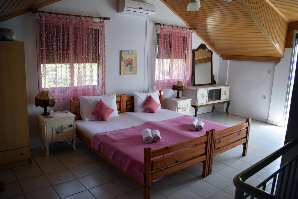 House Mantesos Apartment Koinira Luaran gambar