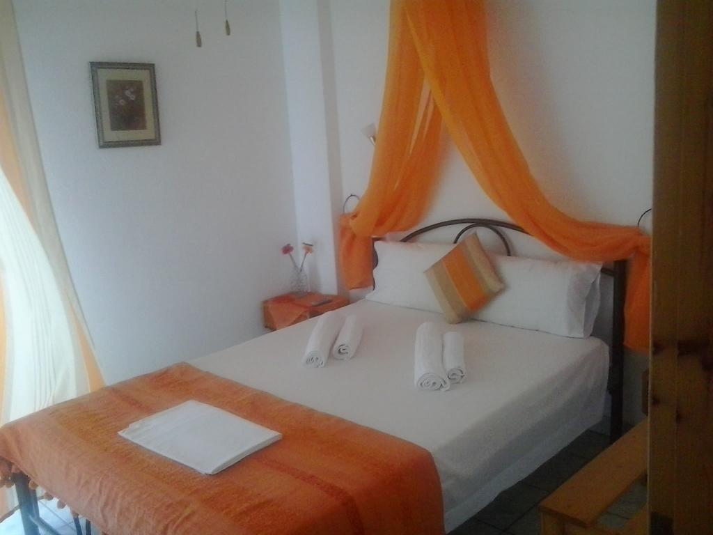 House Mantesos Apartment Koinira Luaran gambar